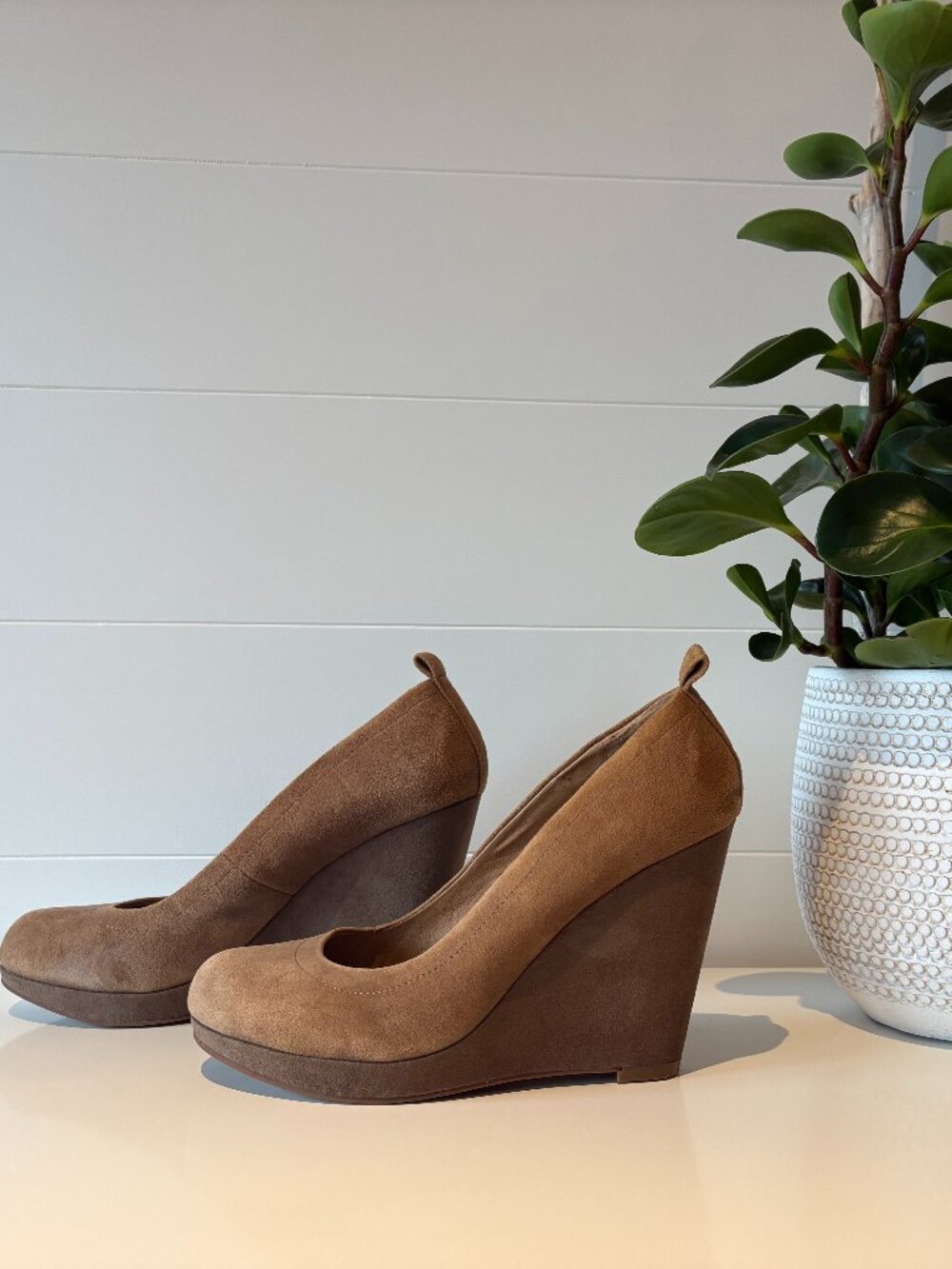 Aldo Beige/Tan Suede Platform Wedge pumps